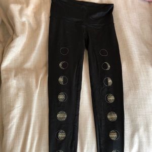 Small teeki eclipse leggings
